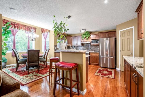 230 Shannon Square Sw, Calgary, AB 