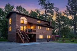 652 North Royalite Way NE Diamond Valley, AB T0L 2A0