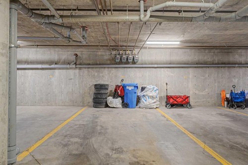 2430-700 Willowbrook Road Nw, Airdrie, AB - Indoor Photo Showing Garage