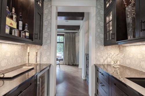 116 Lynx Ridge Road Nw, Calgary, AB - Indoor Photo Showing Kitchen With Upgraded Kitchen
