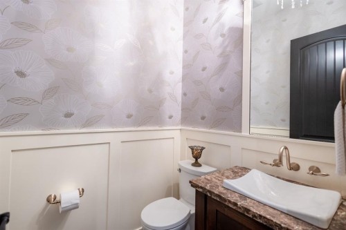 116 Lynx Ridge Road Nw, Calgary, AB - Indoor Photo Showing Bathroom