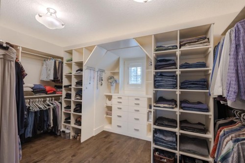 116 Lynx Ridge Road Nw, Calgary, AB - Indoor With Storage