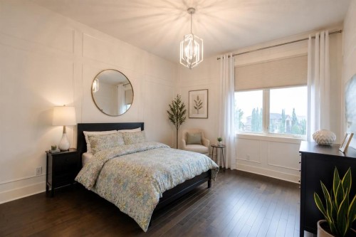 116 Lynx Ridge Road Nw, Calgary, AB - Indoor Photo Showing Bedroom