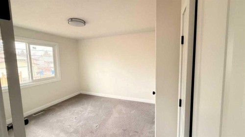 2008 41 Street Se, Calgary, AB - Indoor Photo Showing Other Room