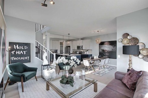 16 Topaz Place, Cochrane, AB - Indoor Photo Showing Living Room
