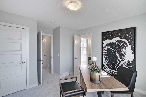16 Topaz Place, Cochrane, AB - Indoor Photo Showing Dining Room