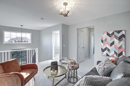 16 Topaz Place, Cochrane, AB - Indoor Photo Showing Living Room