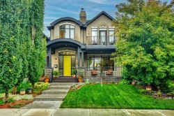 729 26 Avenue NW Calgary, AB T2M 2E8