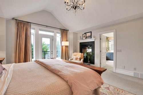 729 26 Avenue Nw, Calgary, AB - Indoor Photo Showing Bedroom