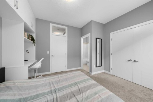 110-129 23 Avenue Ne, Calgary, AB - Indoor