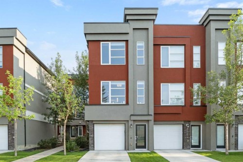 110-129 23 Avenue Ne, Calgary, AB - Outdoor With Facade
