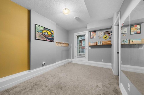 110-129 23 Avenue Ne, Calgary, AB - Indoor Photo Showing Other Room