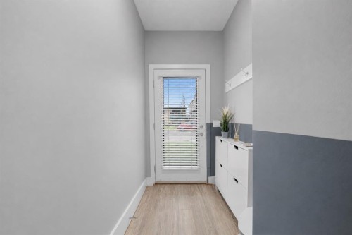 110-129 23 Avenue Ne, Calgary, AB - Indoor Photo Showing Other Room