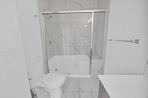 209-101 Panatella Square Nw, Calgary, AB - Indoor Photo Showing Bathroom