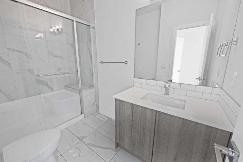 209-101 Panatella Square Nw, Calgary, AB - Indoor Photo Showing Bathroom