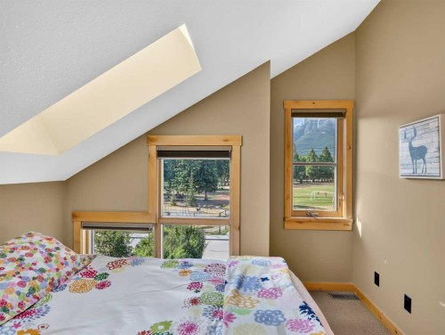 617 7 Street, Canmore, AB 