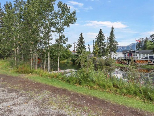 617 7 Street, Canmore, AB 