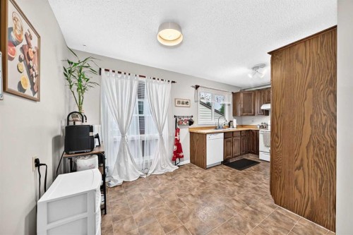 1487 Berkley Drive Nw, Calgary, AB 
