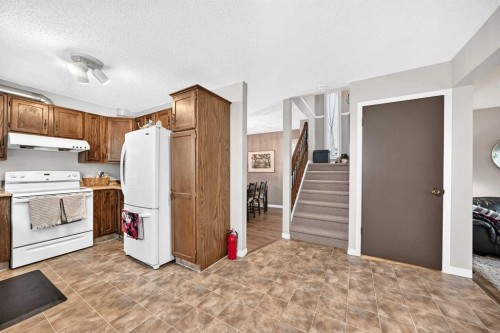 1487 Berkley Drive Nw, Calgary, AB 