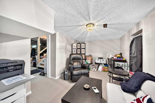 1487 Berkley Drive Nw, Calgary, AB 