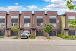 231 Covecreek Circle NE Calgary, AB T3K 0W6