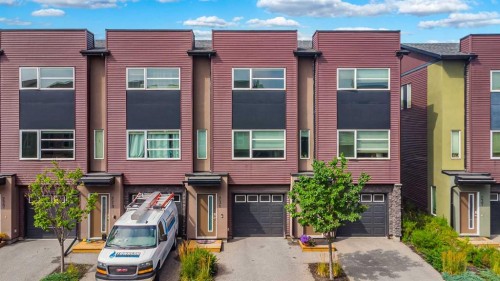 231 Covecreek Circle Ne, Calgary, AB - Outdoor With Facade