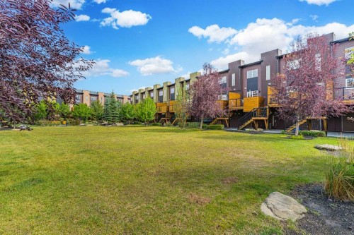 231 Covecreek Circle Ne, Calgary, AB - Outdoor