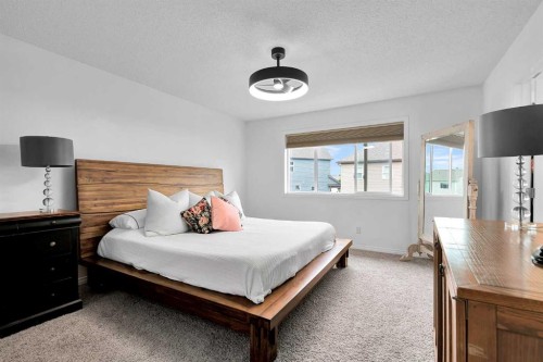 122 Windridge Road Sw, Airdrie, AB - Indoor Photo Showing Bedroom