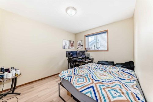 30 Covehaven View Ne, Calgary, AB - Indoor Photo Showing Bedroom