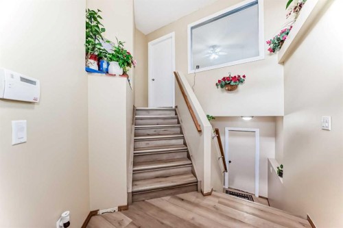 30 Covehaven View Ne, Calgary, AB - Indoor Photo Showing Other Room