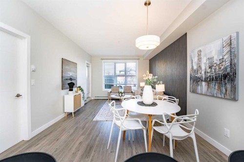 3122-95 Burma Star Road Sw, Calgary, AB - Indoor Photo Showing Dining Room