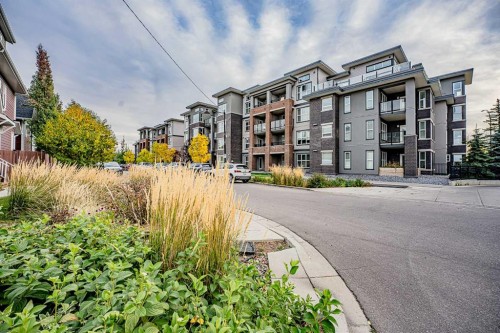 3122-95 Burma Star Road Sw, Calgary, AB - Outdoor With Facade