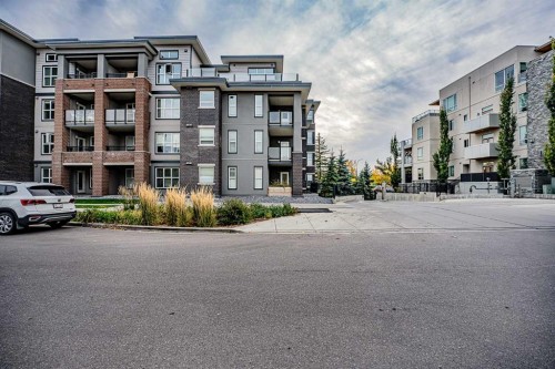 3122-95 Burma Star Road Sw, Calgary, AB - Outdoor With Facade