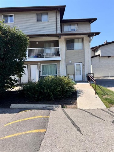 1111-200 Brookpark Drive Sw, Calgary, AB - Outdoor