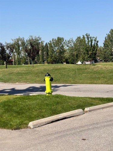 1111-200 Brookpark Drive Sw, Calgary, AB - Outdoor