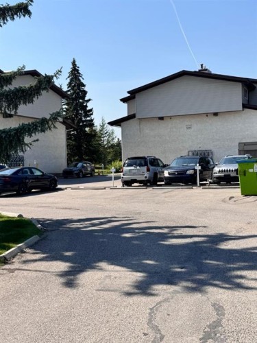 1111-200 Brookpark Drive Sw, Calgary, AB - Outdoor