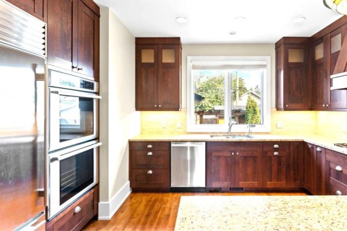 1428 2A Street Nw, Calgary, AB - Indoor Photo Showing Kitchen
