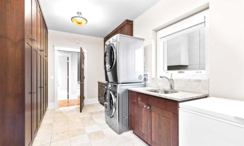 1428 2A Street Nw, Calgary, AB - Indoor Photo Showing Laundry Room