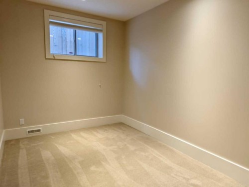 1428 2A Street Nw, Calgary, AB - Indoor Photo Showing Other Room