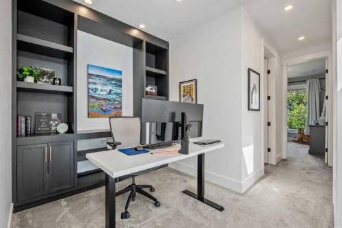 2213 25 Avenue Nw, Calgary, AB - Indoor Photo Showing Office