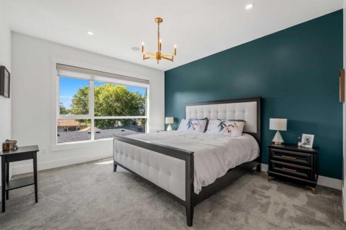 2213 25 Avenue Nw, Calgary, AB - Indoor Photo Showing Bedroom