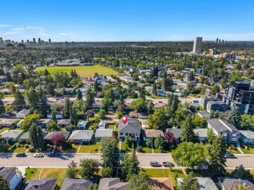 2213 25 Avenue Nw, Calgary, AB - Outdoor With View