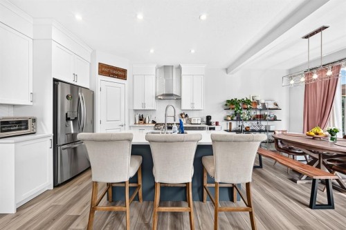 118 Belmont Crescent Sw, Calgary, AB - Indoor