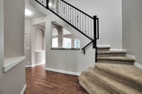 92 Everglen Close Sw, Calgary, AB - Indoor Photo Showing Other Room