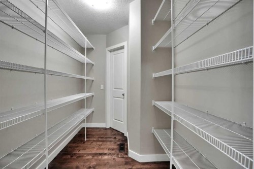 92 Everglen Close Sw, Calgary, AB - Indoor With Storage