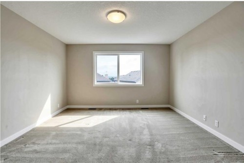92 Everglen Close Sw, Calgary, AB - Indoor Photo Showing Other Room