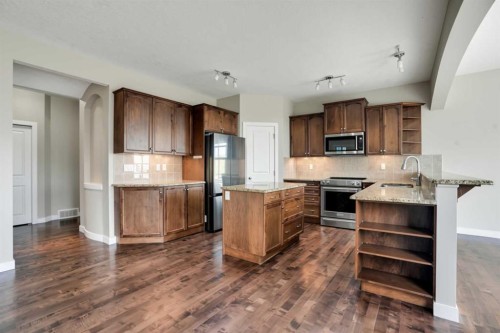 92 Everglen Close Sw, Calgary, AB - Indoor Photo Showing Kitchen With Stainless Steel Kitchen