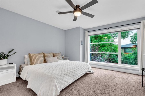 1-309 12 Avenue Ne, Calgary, AB - Indoor Photo Showing Bedroom