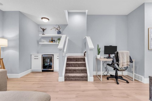 1-309 12 Avenue Ne, Calgary, AB - Indoor