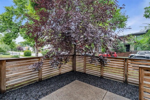 1-309 12 Avenue Ne, Calgary, AB - Outdoor